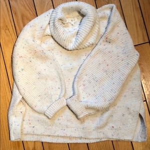 Oversized white wool Lou and Grey sweater